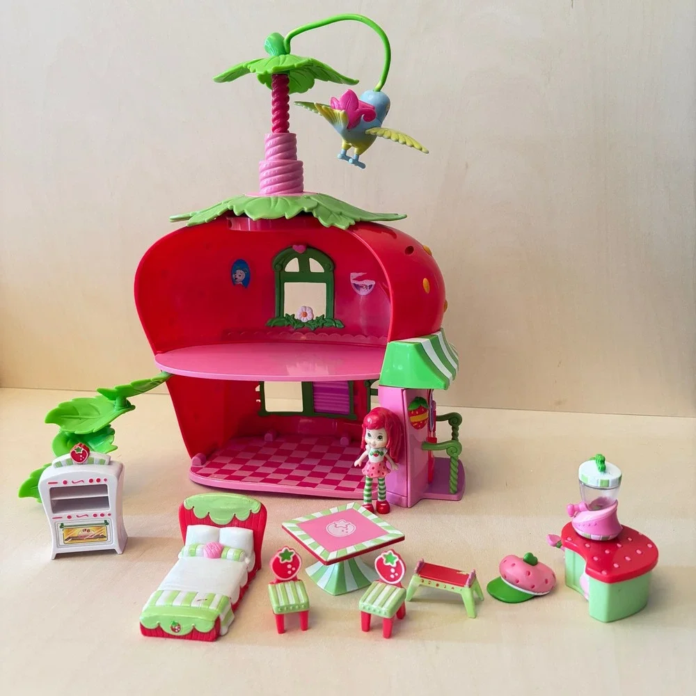 Strawberry Shortcake Bitty Berry Cafe Whirly Bird House Play Set Nostalgic